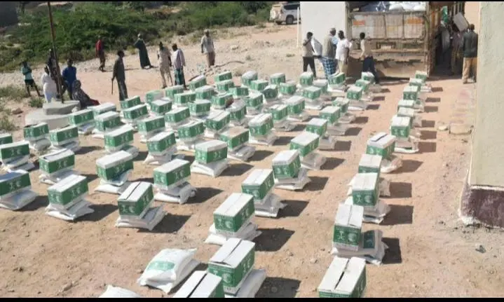 مركز الملك سلمان يوزّع 1200 سلة غذائية للنازحين في "السوكي" السودانية ضمن المرحلة الثالثة لدعم الأمن الغذائي