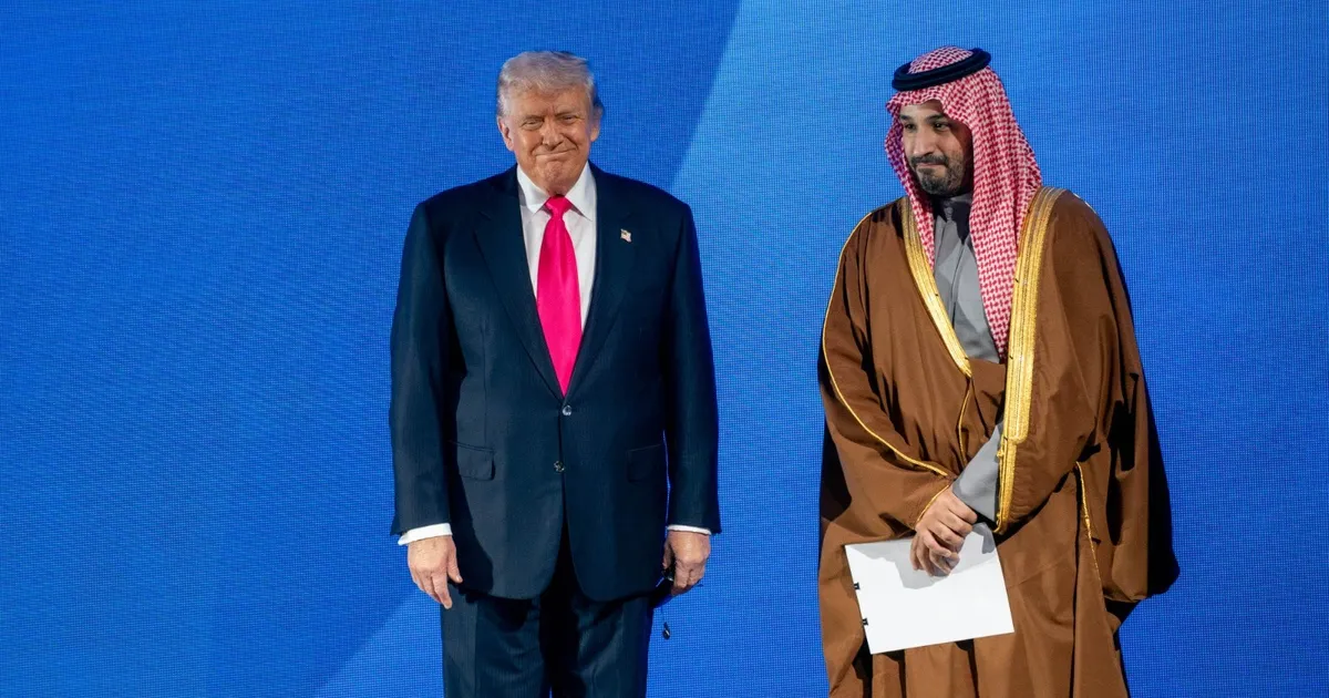 تحرّك أمريكي عاجل بطلب سعودي.. ترمب يعلن بدء خطوات لمعالجة أزمة السودان