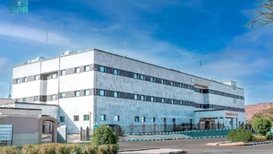 صورة “إنجاز طبي في العلا.. إنقاذ كلية شابة بعملية نادرة تُجرى لأول مرة بالمحافظة”