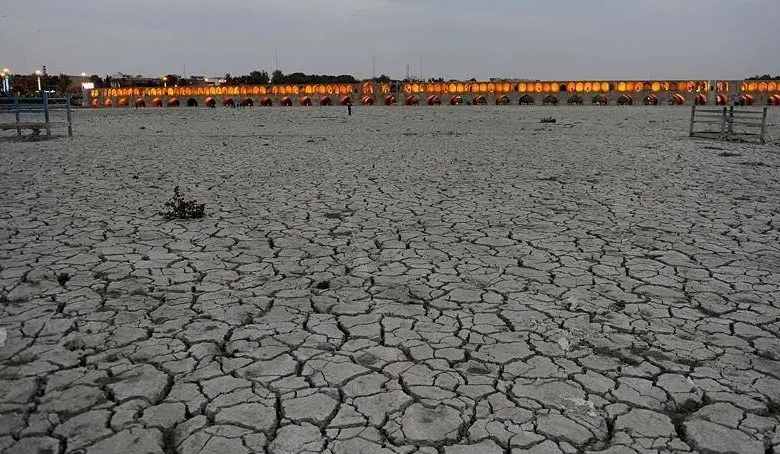 "العطش يقترب من طهران ومشهد.. جفاف تاريخي يهدد 14 مليون إيراني وسدود البلاد تقترب من الانهيار"
