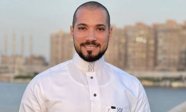 أزمة الداعية "عبدالله رشدي" والبلوجر "أمينة حجازي".. زواج قصير يتحول إلى تجربة مؤلمة