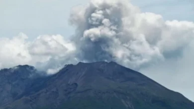 صورة انفجار ساكوراجيما.. بركان يوقظ اليابان على فجرٍ رمادي يهزّ سماء كاجوشيما