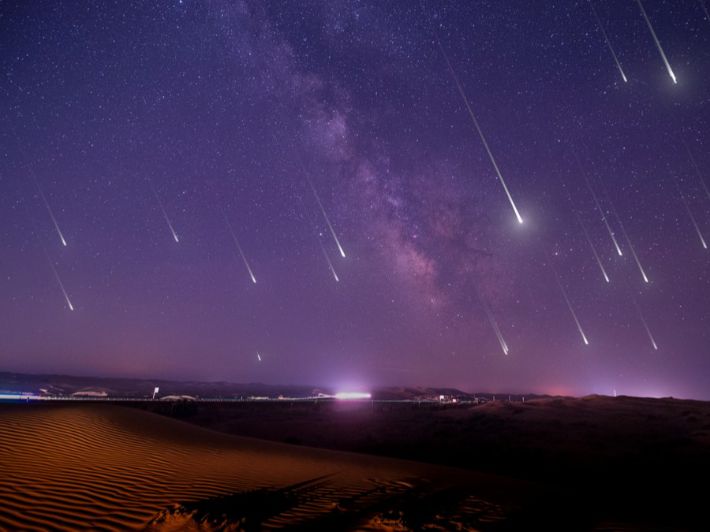 شهب الثوريات تضيء ليل السعودية.. عرض سماوي نادر تحت تأثير القمر
