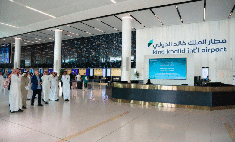 إعادة تشكيل حركة السفر في العاصمة: مطار الملك خالد يعلن أكبر عملية توزيع للصالات منذ تأسيسه مطلع 2026