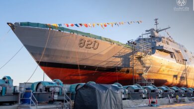 صورة مشروع «طويق» يدخل مرحلة حاسمة.. تعويم أول سفينة قتالية سعودية في الولايات المتحدة