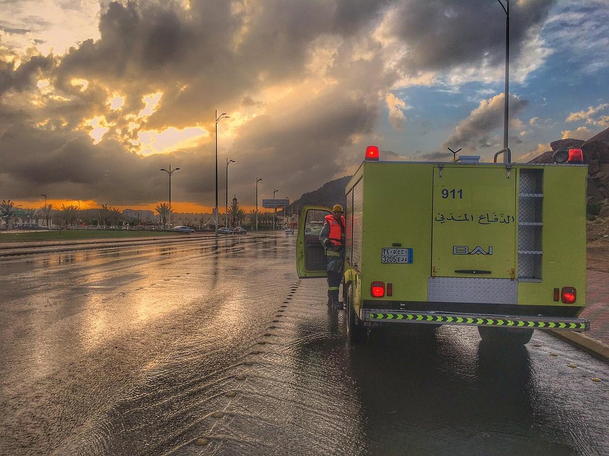 أمطار غير مسبوقة تضرب تبوك.. 118.5 ملم خلال يوم واحد تضع المنطقة في صدارة المشهد المناخي
