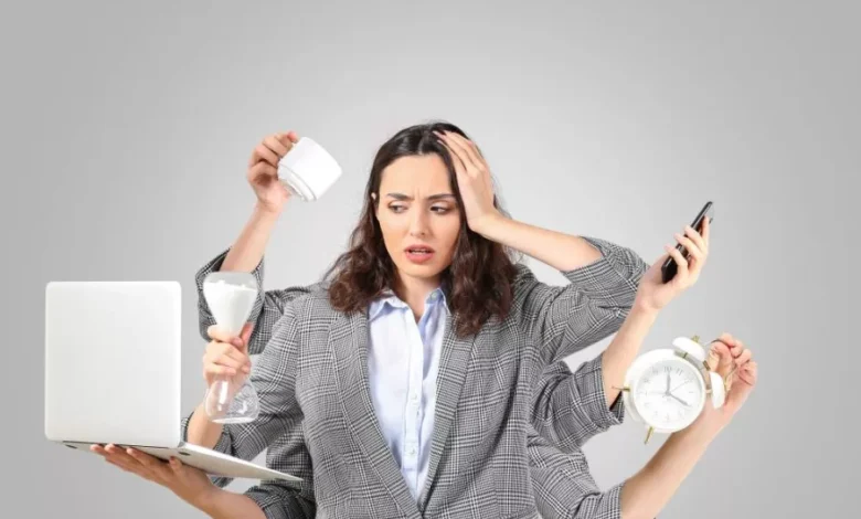 العمل بذكاء