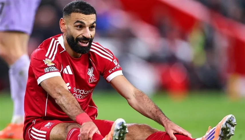 من 14 كلمة فقط.. كيف أنهى محمد صلاح عاصفة الغضب داخل ليفربول؟