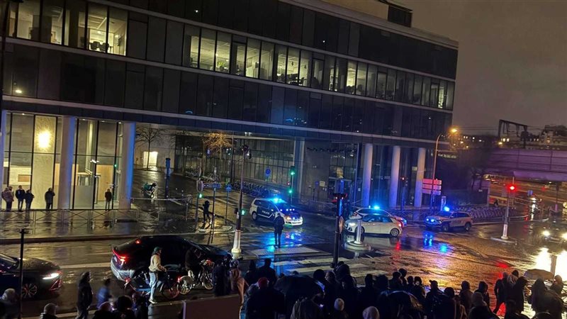 إنذار قنبلة يشلّ بث التلفزيون الفرنسي في باريس.. دقائق توتر في قلب العاصمة