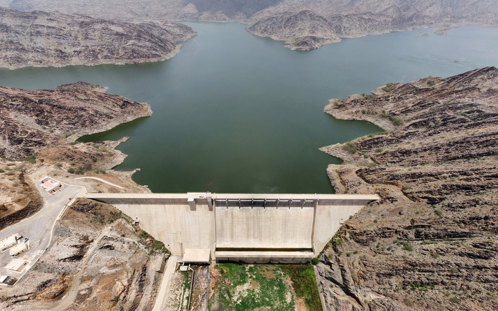 20 مليون ريال تعيد رسم ملامح السلامة على محور وادي بيشة الحيوي 