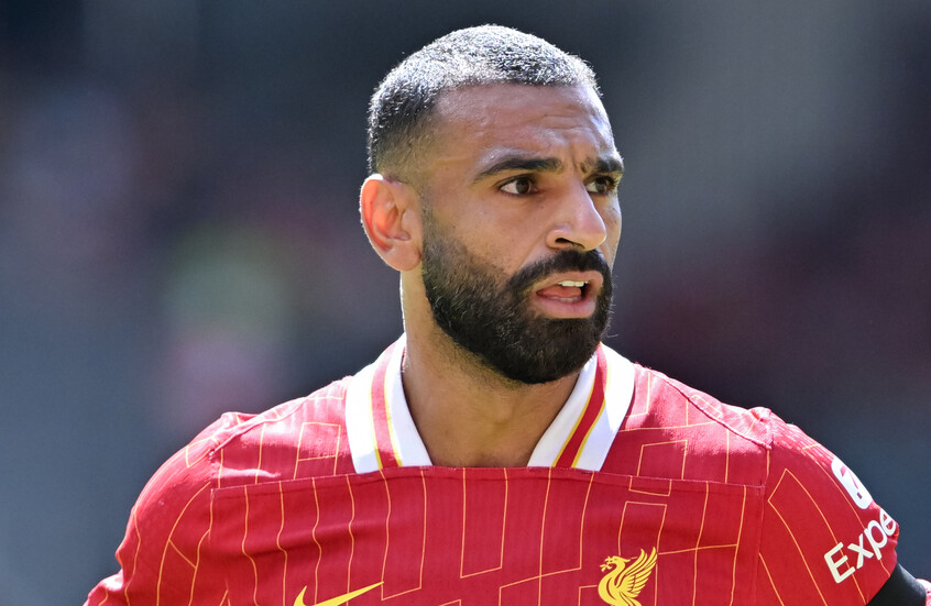 صلاح ينفجر في وجه ليفربول.. قطيعة مع سلوت وتلميح بالرحيل قبل أفريقيا