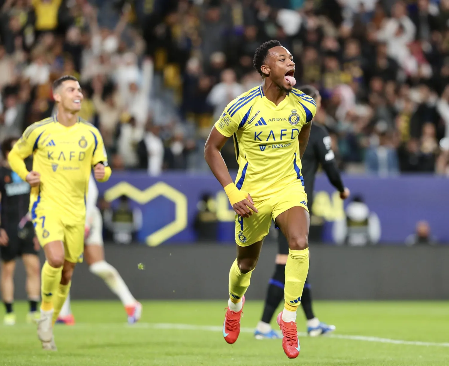 النصر يكتب تاريخًا جديدًا في دوري روشن.. 10 انتصارات متتالية تكسر رقم الهلال