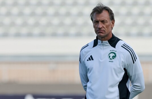 غياب مفاجئ يربك استعدادات الأخضر قبل مواجهة جزر القمر