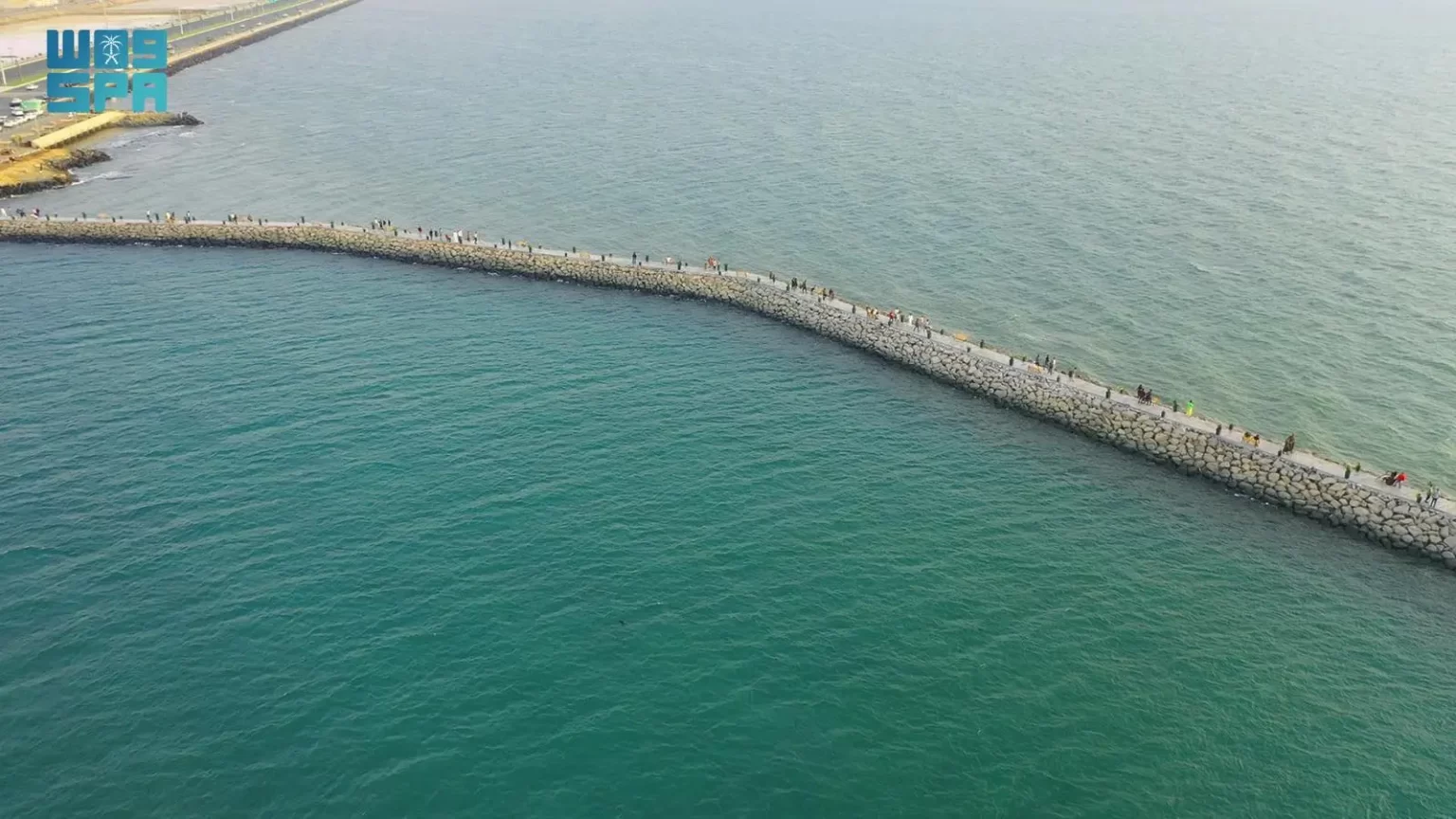 الممر المائي بالموسم يتحول إلى أيقونة سياحية جديدة في جازان