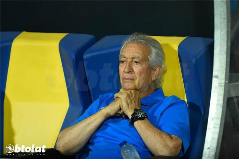 أزمة تنفجر ثم تُحتوى.. كواليس الصلح بين مدرب منتخب مصر ومهاجمه قبل كأس العرب