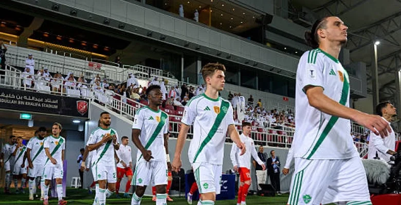 خماسية تاريخية.. الأهلي السعودي يبصم على 3 أرقام مثيرة