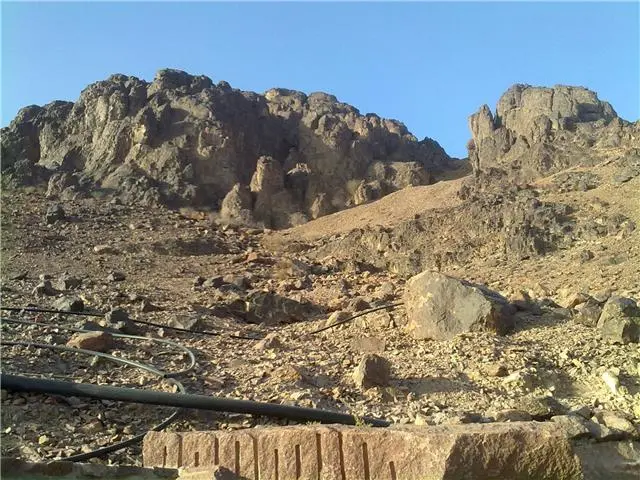 من زيارة أمير المدينة إلى واجهة سياحية عالمية.. كيف يتحول جبل أُحد إلى نموذج سعودي لتطوير المواقع التاريخية؟