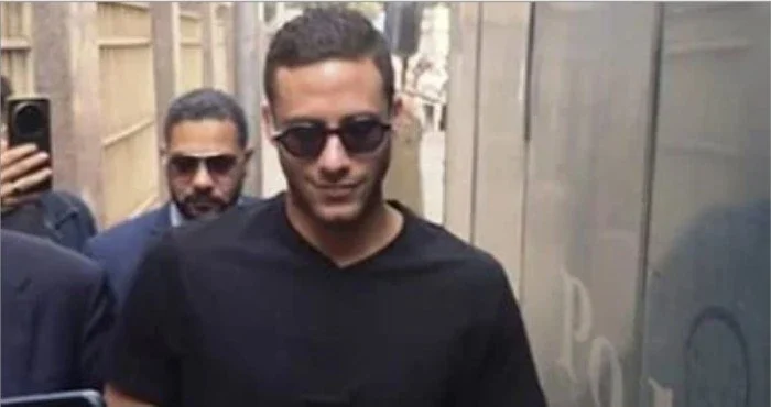 سقوط نجم الملاعب في قفص العدالة.. ترحيل رمضان صبحي لمحبسه بعد حكم الحبس سنة مع الشغل