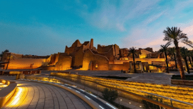 صورة السعودية تعيد تعريف السياحة الفاخرة عبر مشاريع البحر الأحمر والعلا والدرعية