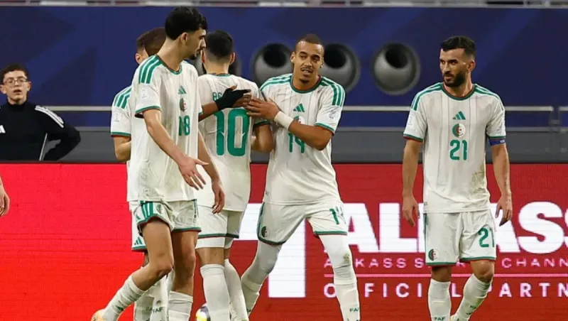 خماسية جزائرية تُشعل المجموعة الرابعة.. “محاربو الصحراء” يرسلون رسالة قوية في كأس العرب
