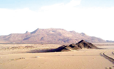 القويعية فوق كنز الزمن… تاريخ صخري عمره مئات الملايين من السنين يكشف أسرار الدرع العربي