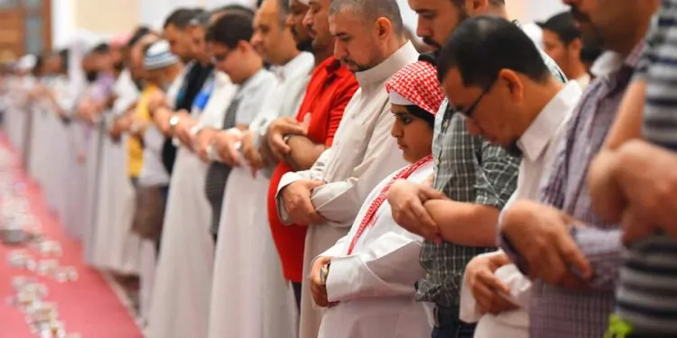 سابقة تاريخيّة.. الإمارات تغيّر موعد صلاة الجمعة اعتبارًا من الشهر القادم