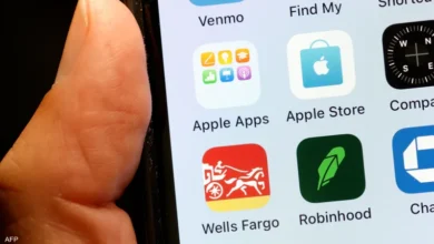 صورة تقرير دولي يحذر من تطبيقات «عري مزيف» داخل متاجر آبل وجوجل