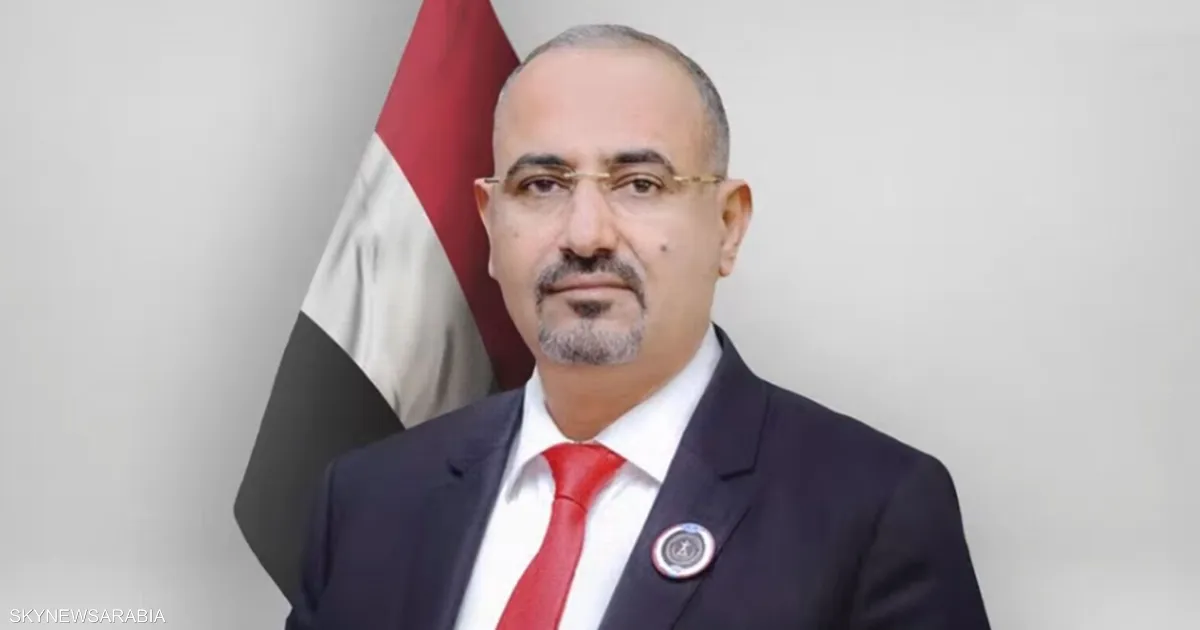 تحركات سرية ومسارات مظلمة.. تفاصيل استخبارية جديدة تكشف خروج عيدروس الزبيدي من عدن إلى أبوظبي