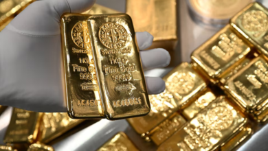 صورة الذهب يكسر كل السقوف.. 5565 دولارًا للأونصة مع هروب عالمي نحو الملاذات الآمنة