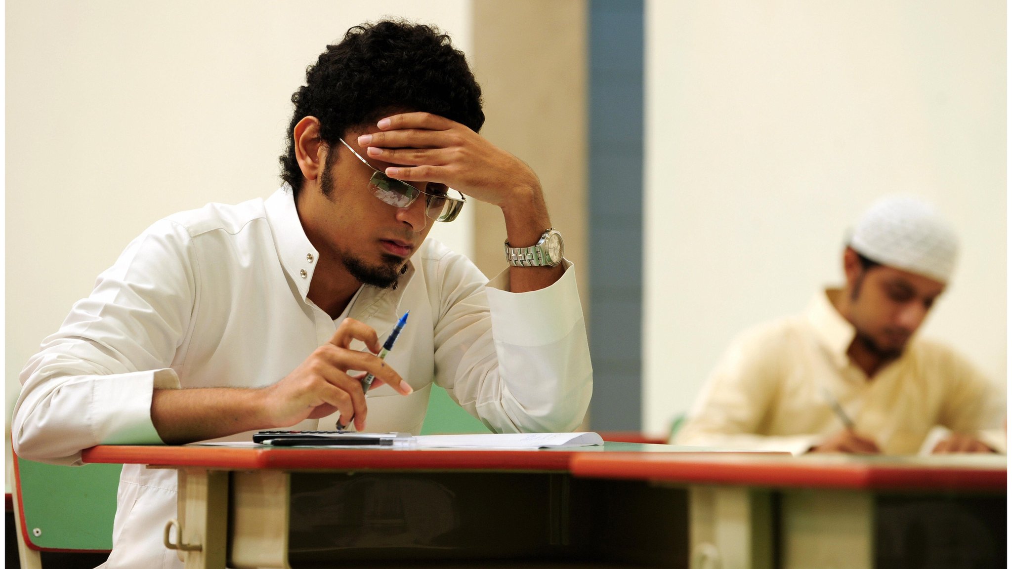 التعليم تحسم الجدل حول رمضان وتؤكد استمرار الدراسة الحضورية