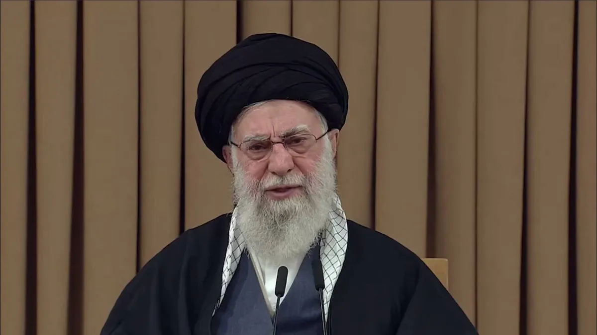 تحذير إيراني غير مسبوق: المساس بخامنئي يعني حربًا مفتوحة