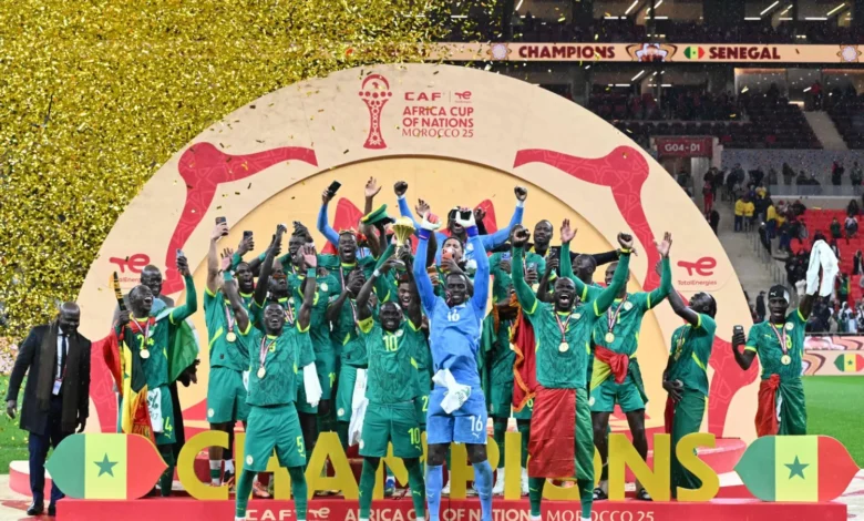 نهائي مشتعل حتى الجنون… السنغال تُسقِط المغرب في الرباط وتنتزع كأس أفريقيا 2025 وسط فوضى تحكيمية ودراما غير مسبوقة