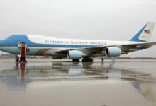 صورة عطل طارئ يؤخر رحلة ترمب إلى دافوس… واستئناف سريع نحو المنتدى العالمي