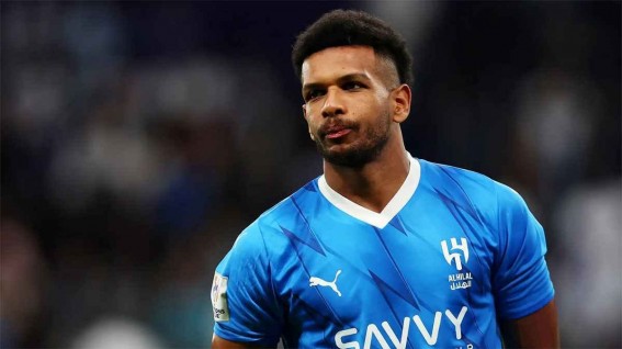 الهلال يُغلق الباب في وجه الشباب ويُبقي البليهي رغم خروجه من حسابات إنزاغي