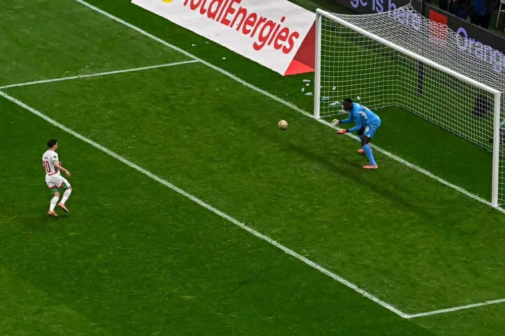 من ركلة جزاء إلى عاصفة شكوك.. ماذا حدث بين دياز وميندي؟