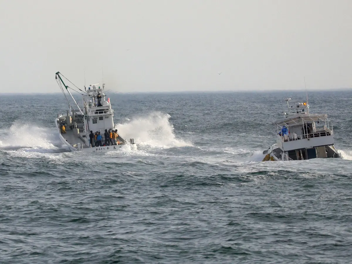 سفينة تبتلعها أمواج المتوسط قبالة ليبيا