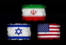 صورة طبول الحرب تقترب من طهران.. إعلام إسرائيلي يرجّح ضربة أميركية وشيكة على إيران