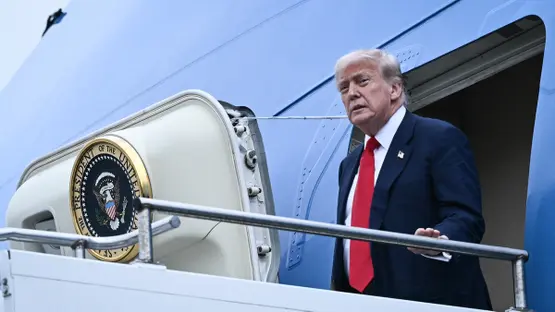 طبول الحرب تُقرَع في الشرق الأوسط.. ترامب يدفع بأسطول أميركي وبريطانيا تدخل على الخط لردع إيران