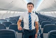 صورة احتيال يربك شركات الطيران.. مضيف ينتحل صفة «طيار» ويحلق مجانًا 4 أعوام دون اكتشافه