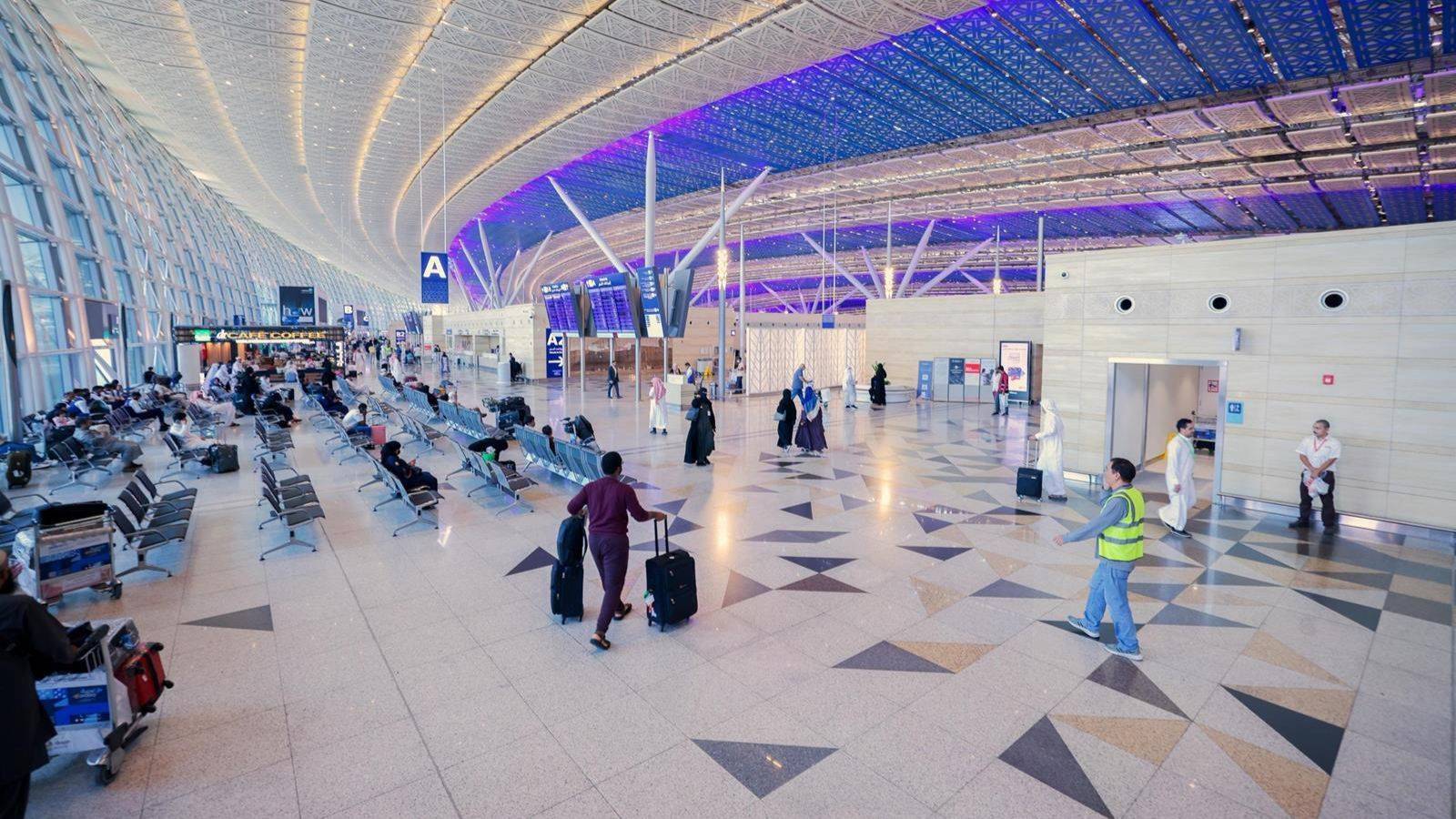 135 مليون مسافر في عام واحد… المطارات السعودية تكسر كل الأرقام وتدخل نادي الكبار عالميًا