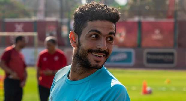 "القرار الأصعب" يطوي مسيرة مدافع من ذهب.. أيمن أشرف يعلن الاعتزال