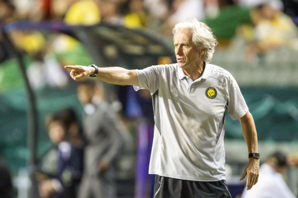 جيسوس يوضح تصريحاته ويغلق ملف الجدل مع الهلال