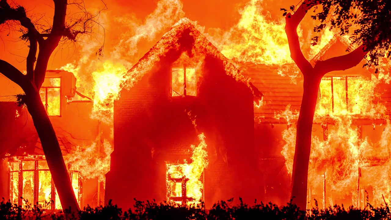 كوارث الطبيعة.. غضب الأرض بلا إنذار