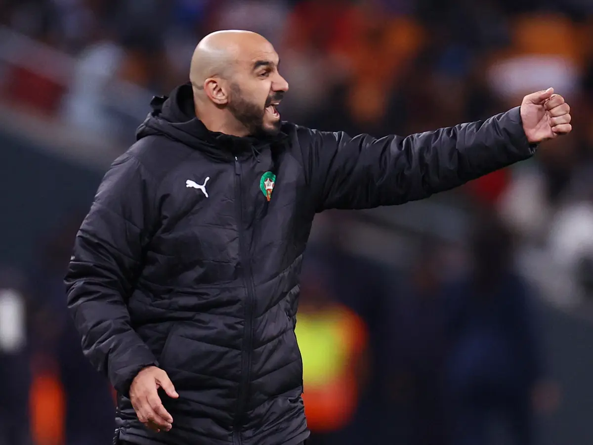 مستقبل الركراكي على المحك.. كواليس مربكة داخل منتخب المغرب قبل مونديال 2026