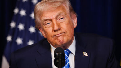 صورة ترامب يحذّر من العزل السياسي إذا خسر الجمهوريون انتخابات 2026