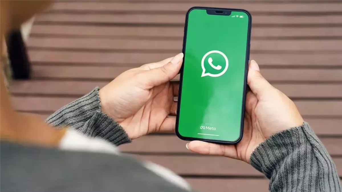 واتساب يغيّر قواعد اللعبة على أندرويد.. اشتراك مدفوع لإخفاء الإعلانات يفتح بابًا جديدًا للربح