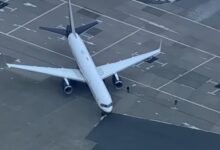 صورة زلزال سياسي في أميركا اللاتينية.. واشنطن تزعم نقل مادورو إلى نيويورك وفنزويلا تدخل أخطر لحظاتها