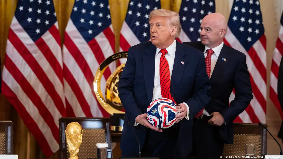 كأس العالم 2026 تحت ضغط السياسة.. ترامب يلوّح بتهديدات مباشرة لمنتخبات أوروبية