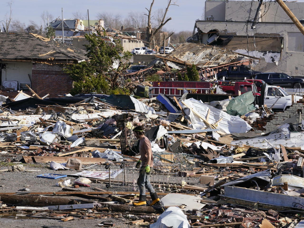 ثلوج كثيفة ووفيات وانقطاع كهرباء.. 10 حقائق مصوّرة تكشف حجم العاصفة التي أربكت الولايات المتحدة