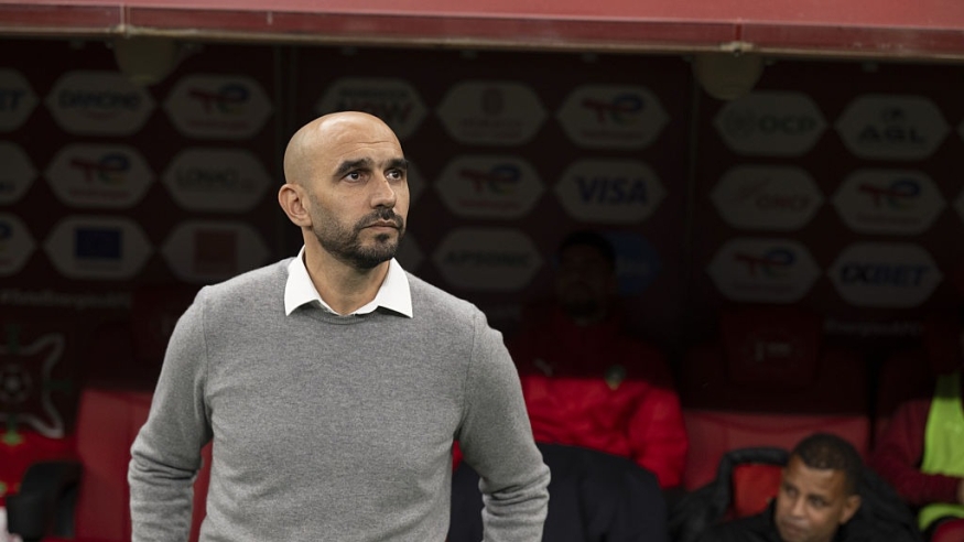 اختيار قاري يثير الجدل.. الركراكي أفضل مدرب في كأس أفريقيا 2025 رغم خسارة النهائي